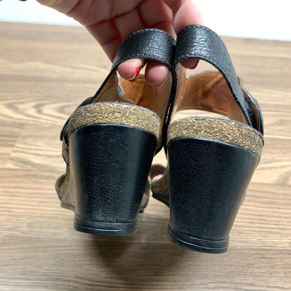 Taos Carousel 2 Floral Sandals Black Metallic Silver 38 USA 7 - 7.5 Wedge Sadals - Picture 4 of 13